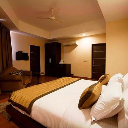 Hotel Shiva International Near By Igi Airport New Delhi Exterior photo