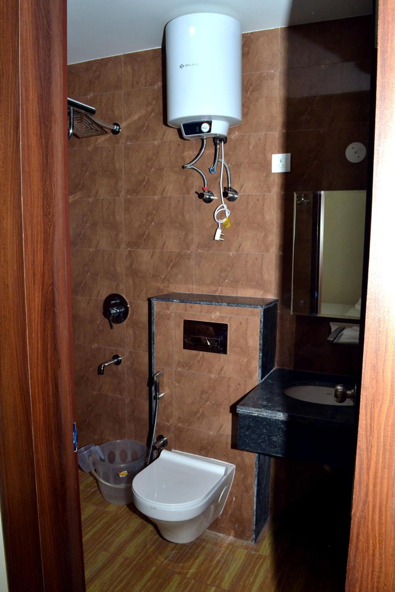 Hotel Shiva International Near By Igi Airport New Delhi Exterior photo
